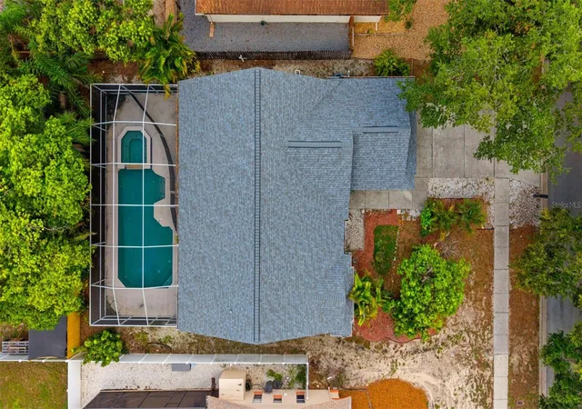 Photo 2 of Single family home for sale at 1435 Club Dr, Tarpon Springs, FL 34689 | MLS# TB8550851 | Listing updated on 2026-10-02