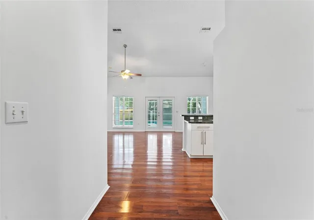 Photo 4 of Single family home for sale at 1435 Club Dr, Tarpon Springs, FL 34689 | MLS# TB8550851 | Listing updated on 2026-09-22