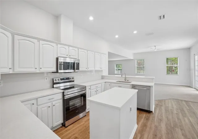 Photo 2 of Single family home for sale at 17718 Crystal Cvs Pl, Lutz, FL 33548 | MLS# O6443667 | Listing updated on 2026-09-22