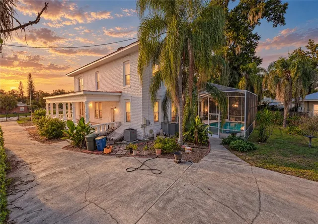 Photo 3 of Single family home for sale at 610 S Broadway Ave, Bartow, FL 33830 | MLS# B4902380 | Listing updated on 2026-10-01
