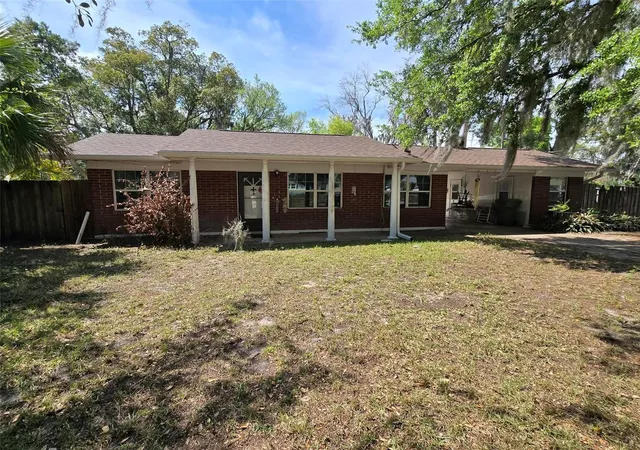 Photo 2 of Single family home for sale at 1601 N Normandy Way, Leesburg, FL 34748 | MLS# G5118097 | Listing updated on 2026-09-24