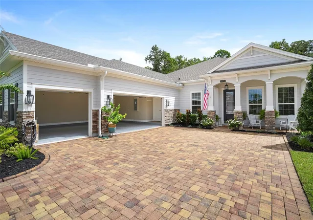 Photo 4 of Single family home for sale at 375 Latrobe Ave, Saint Augustine, FL 32095 | MLS# FC321608 | Listing updated on 2026-09-23