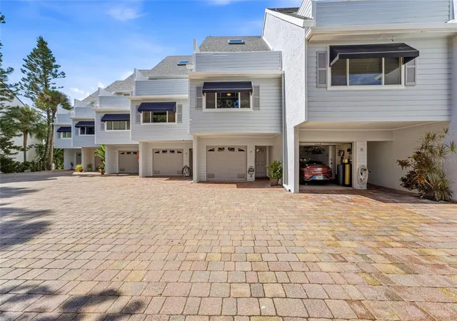 Photo 4 of Condo for sale at 390 Pinellas Bayway S #F, Saint Petersburg, FL 33715 | MLS# TB8550861 | Listing updated on 2026-10-19