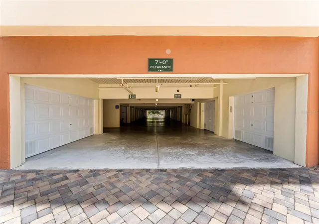 Listing Photo 5 - Condo for sale in building located at 5301 Gulf Blvd, St. Pete Beach, FL 33706 - Unit #E406