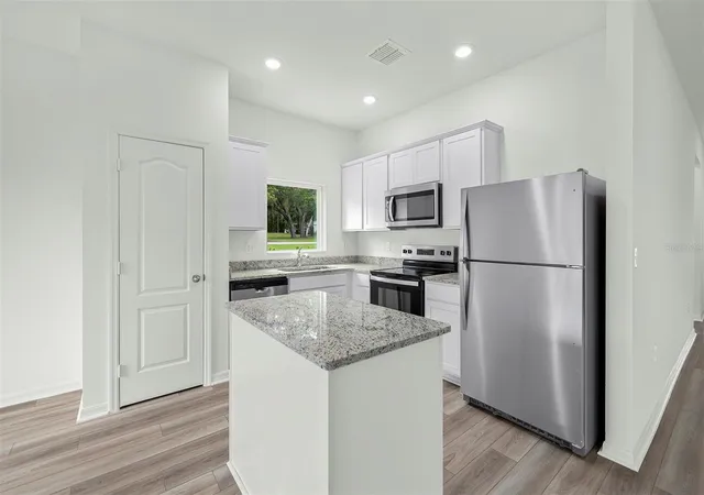 Photo 4 of Single family home for sale at 13372 Tula Loop, Astatula, FL 34705 | MLS# TB8550868 | Listing updated on 2026-10-07