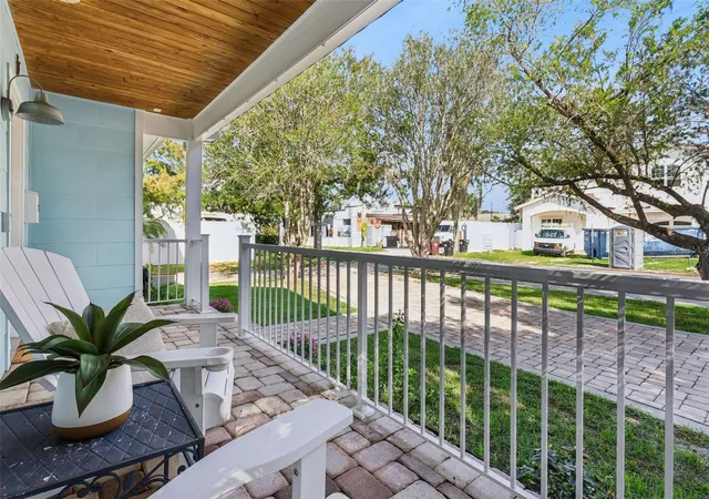 Photo 4 of Single family home for sale at 644 W Winter Park St, Orlando, FL 32804 | MLS# O6443687 | Listing updated on 2026-10-08