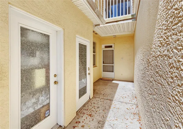 Photo 3 of Townhouse for sale at 1050 Starkey Rd #2102, Largo, FL 33771 | MLS# TB8550881 | Listing updated on 2026-10-06