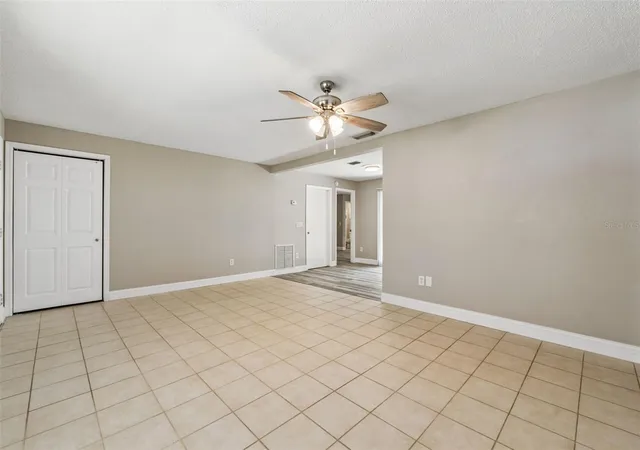 Photo 4 of Single family home for sale at 241 Loch Low Dr, Sanford, FL 32773 | MLS# O6443690 | Listing updated on 2026-10-08