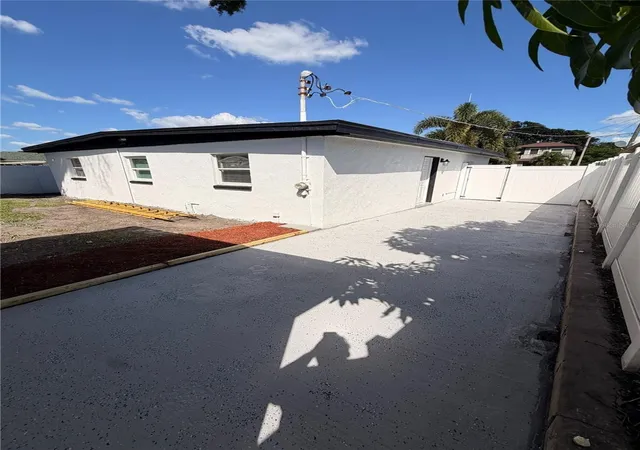 Photo 4 of Single family home for sale at 5808 N Lois Ave, Tampa, FL 33614 | MLS# TB8550882 | Listing updated on 2026-09-21