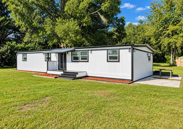 Photo 1 of Manufactured home for sale at 7690 Gordon Loop, Brooksville, FL 34601 | MLS# TB8550883 | Listing updated on 2026-10-02