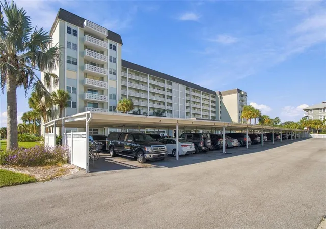 Photo 4 of Condo for sale at 9 Forbes Pl #412, Dunedin, FL 34698 | MLS# TB8550889 | Listing updated on 2026-09-23