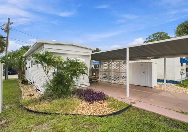 Photo 3 of Manufactured home for sale at 800 Chesapeake Dr #54, Tarpon Springs, FL 34689 | MLS# TB8550890 | Listing updated on 2026-09-26
