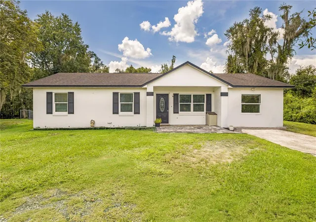 Single family home for sale at 802 Fox Lake Dr, LAKELAND, FL 33809 | MLS# L4965237