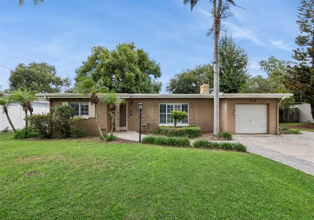 Single family home for sale at 1615 Nela Ave, BELLE ISLE, FL 32809 | MLS# O6443701