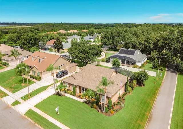 Photo 2 of Single family home for sale at 5243 Hammock Pointe Ct, Saint Cloud, FL 34771 | MLS# O6443702 | Listing updated on 2026-10-12