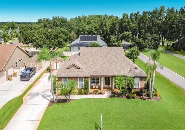 Photo 3 of Single family home for sale at 5243 Hammock Pointe Ct, Saint Cloud, FL 34771 | MLS# O6443702 | Listing updated on 2026-10-12