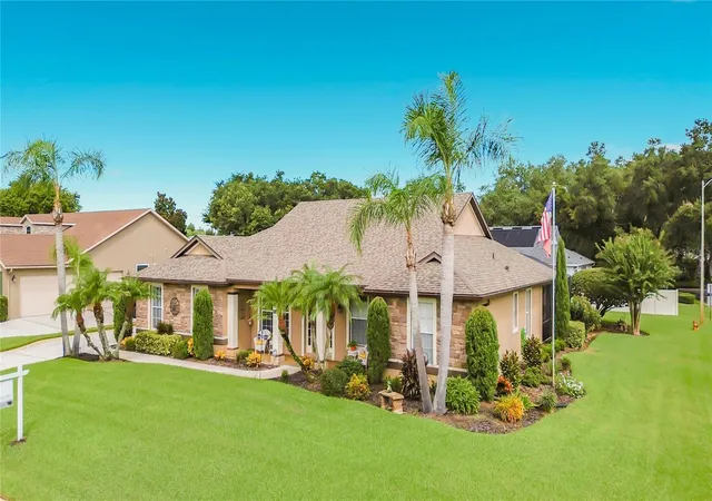 Photo 3 of Single family home for sale at 5243 Hammock Pointe Ct, Saint Cloud, FL 34771 | MLS# O6443702 | Listing updated on 2026-10-12