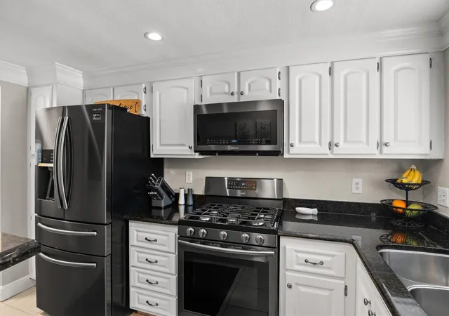 Photo 3 of Condo for sale at 1100 Martinique Dr #220, Winter Haven, FL 33884 | MLS# S5158041 | Listing updated on 2026-09-23