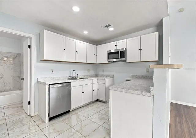 Photo 3 of Condo for sale at 12291 Armenia Gables Cir, Tampa, FL 33612 | MLS# TB8550898 | Listing updated on 2026-09-30