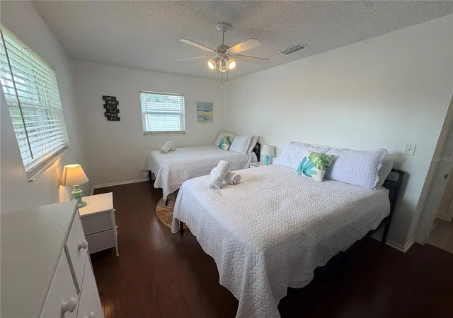 Photo 3 of Single family home for sale at 215 60th Street NW, Bradenton, FL 34209 | MLS# A4706918 | Listing updated on 2026-10-09
