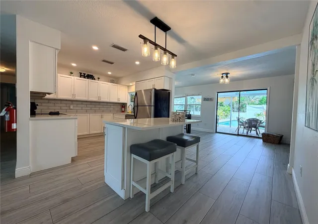 Photo 4 of Single family home for sale at 215 60th Street NW, Bradenton, FL 34209 | MLS# A4706918 | Listing updated on 2026-10-09