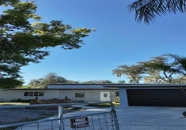 Photo 1 of Single family home for sale at 21402 E State Rd 64, Bradenton, FL 34212 | MLS# TB8550919 | Listing updated on 2026-09-23
