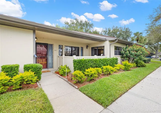 Photo 1 of Single family home for sale at 210 Gretchen Ct, Oldsmar, FL 34677 | MLS# TB8550922 | Listing updated on 2026-10-04