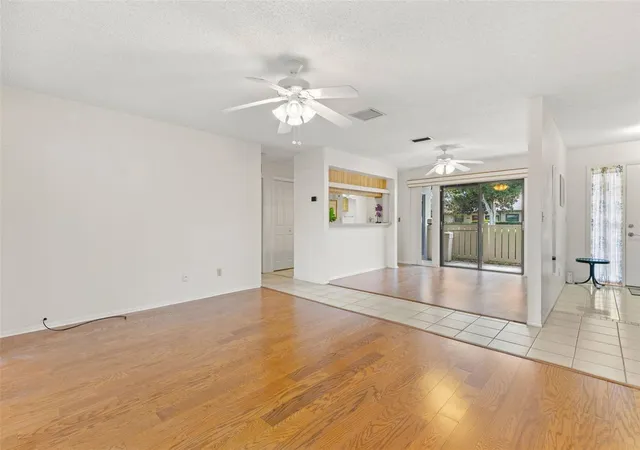 Photo 4 of House for sale at 210 Gretchen Ct, Oldsmar, FL 34677 | MLS# TB8550922 | Listing updated on 2026-10-04