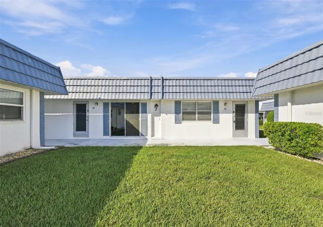 Listing Photo 1 - Condo for sale in building located at 1901 Andover Wy, SUN CITY CENTER, FL 33573 - Unit #37