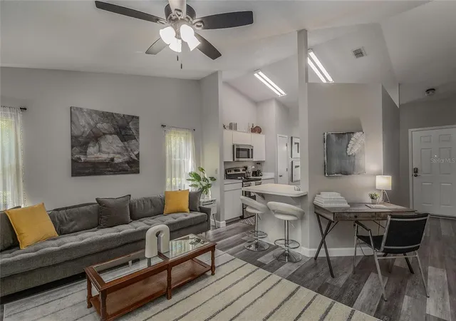 Photo 2 of Single family home for sale at 224 Crown Ct, Winter Haven, FL 33880 | MLS# L4965239 | Listing updated on 2026-09-22