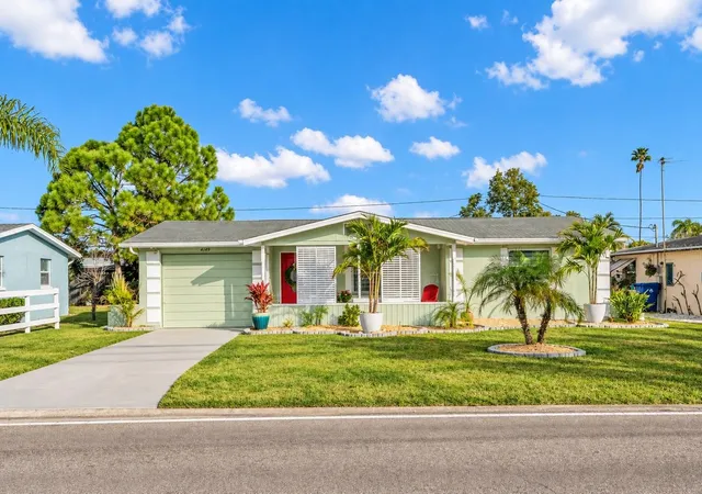 Photo 1 of Single family home for sale at 4149 Darlington Rd, Holiday, FL 34691 | MLS# TB8550934 | Listing updated on 2026-09-25