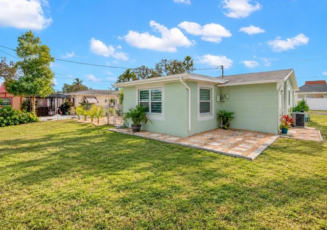 Photo 3 of Single family home for sale at 4149 Darlington Rd, Holiday, FL 34691 | MLS# TB8550934 | Listing updated on 2026-09-25