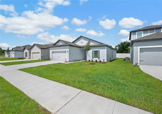Photo 3 of Single family home for sale at 13230 Tula Loop, Astatula, FL 34705 | MLS# TB8550936 | Listing updated on 2026-10-07