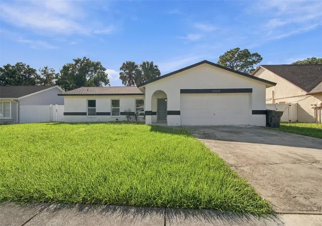 Photo 3 of Single family home for sale at 13918 Briardale Ln, Tampa, FL 33618 | MLS# TB8550941 | Listing updated on 2026-09-23