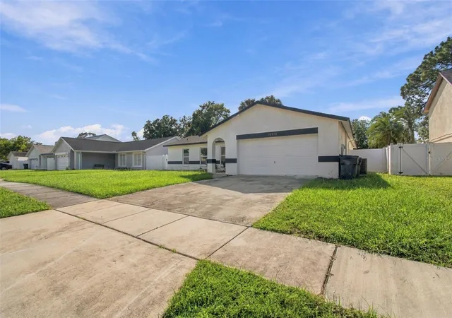 Photo 3 of Single family home for sale at 13918 Briardale Ln, Tampa, FL 33618 | MLS# TB8550941 | Listing updated on 2026-09-23