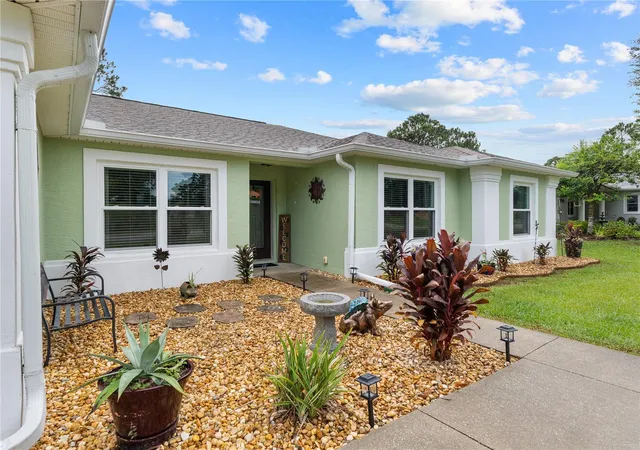 Photo 2 of Single family home for sale at 206 London Dr, Palm Coast, FL 32137 | MLS# FC321610 | Listing updated on 2026-10-05
