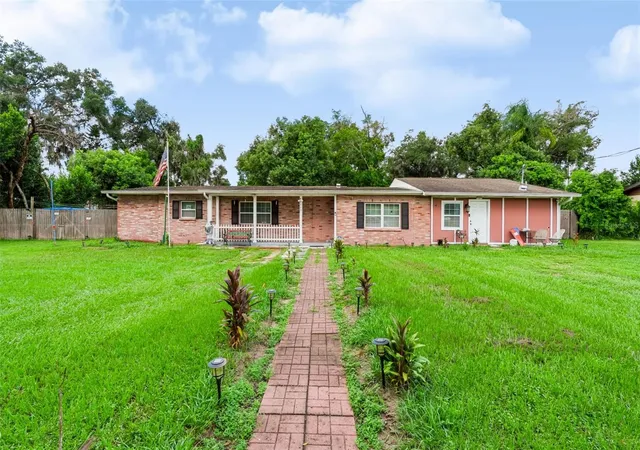 Single family home for sale at 2409 Giddens Ave, SEFFNER, FL 33584 | MLS# TB8550948