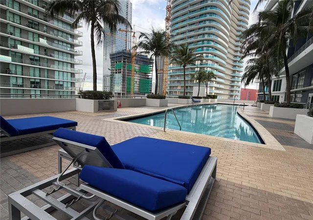 Photo 2 of Condo for sale at 60 Southwest 13th St #5212, Miami, FL 33130 | MLS# TB8550952 | Listing updated on 2026-10-07