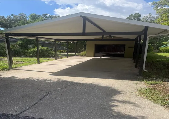 Photo 4 of Single family home for sale at 215 24th Avenue N, Saint Petersburg, FL 33704 | MLS# TB8550953 | Listing updated on 2026-09-22