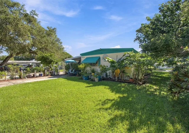 Photo 1 of Manufactured home for sale at 980 7th Street NW #1A, Largo, FL 33770 | MLS# TB8550955 | Listing updated on 2026-09-25