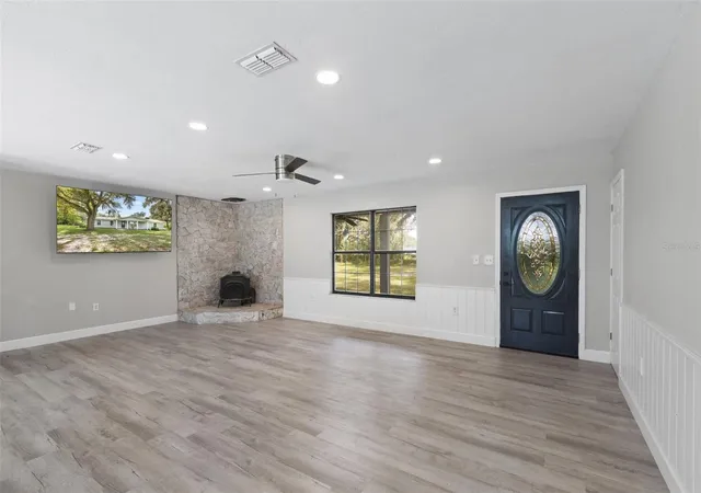 Photo 4 of Single family home for sale at 1869 SW 32nd Place, Bell, FL 32619 | MLS# GC543689 | Listing updated on 2026-10-03