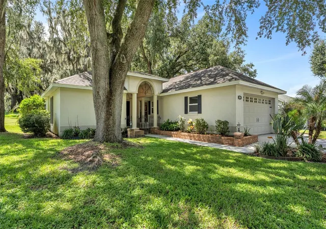 Single family home for sale at 804 Nestlewood Ct, LAKELAND, FL 33813 | MLS# L4965242