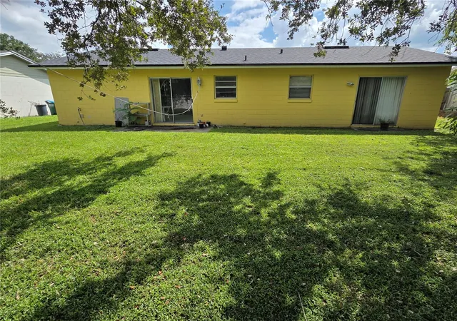 Photo 3 of Single family home for sale at 221 Citrus Dr, Kissimmee, FL 34743 | MLS# O6443751 | Listing updated on 2026-09-25