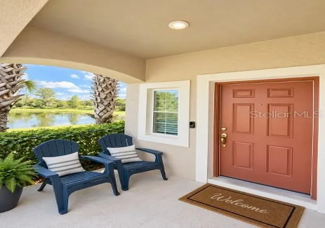 Photo 4 of Townhouse for sale at 10805 Wyne Tree Ct, Orlando, FL 32824 | MLS# S5158056 | Listing updated on 2026-09-25