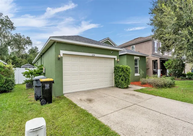 Photo 3 of Single family home for sale at 6774 Glenbrook Dr, Lakeland, FL 33811 | MLS# L4965244 | Listing updated on 2026-09-22