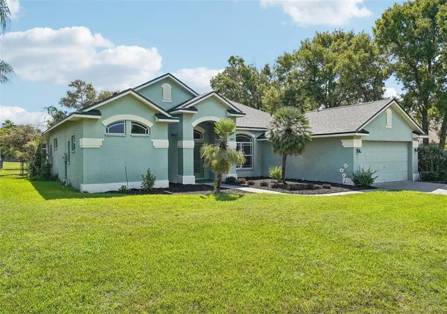 Photo 3 of Single family home for sale at 4008 Indian River St, Spring Hill, FL 34609 | MLS# W7889704 | Listing updated on 2026-10-06