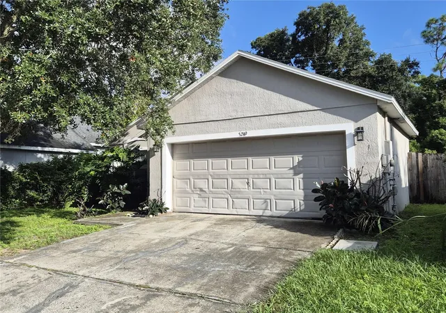 Photo 1 of Single family home for sale at 5249 Yaupon St, Orlando, FL 32811 | MLS# O6443761 | Listing updated on 2026-09-23