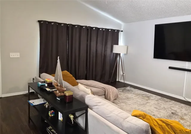 Photo 3 of Single family home for sale at 5249 Yaupon St, Orlando, FL 32811 | MLS# O6443761 | Listing updated on 2026-09-23