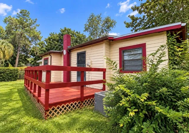 Photo 2 of Single family home for sale at 2222 Getford Rd, Eustis, FL 32726 | MLS# G5118115 | Listing updated on 2026-09-30