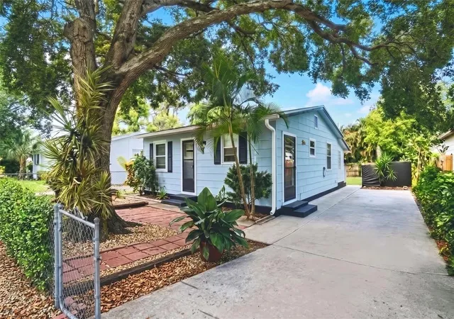 Photo 1 of Single family home for sale at 4480 Newark St N, Saint Petersburg, FL 33714 | MLS# TB8550985 | Listing updated on 2026-10-03
